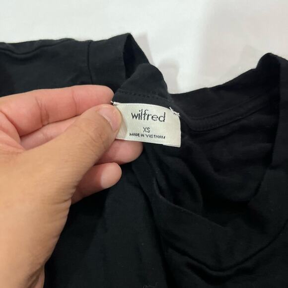 Aritzia Wilfred Long Sleeve Basic Solid Black Bodysuit Size XS Quiet Luxury - Picture 3 of 7